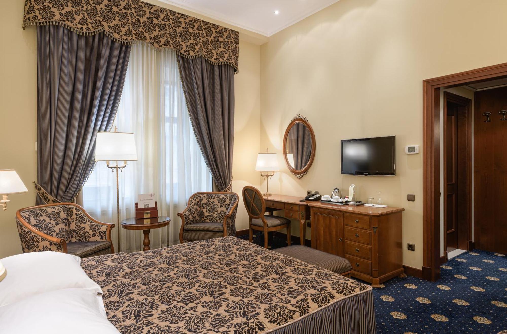 Premier Palace Hotel Kyiv Exterior photo