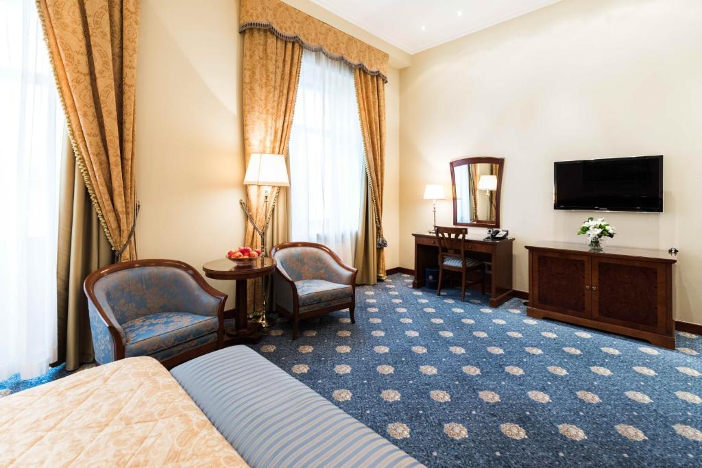 Premier Palace Hotel Kyiv Exterior photo