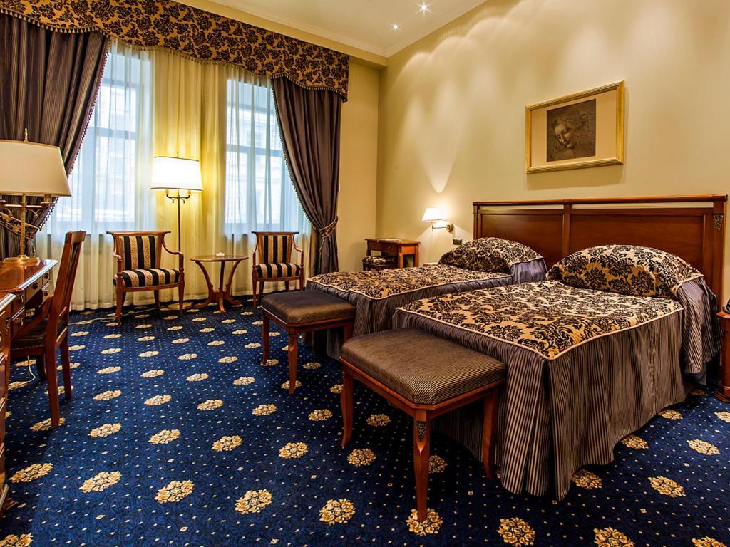 Premier Palace Hotel Kyiv Exterior photo
