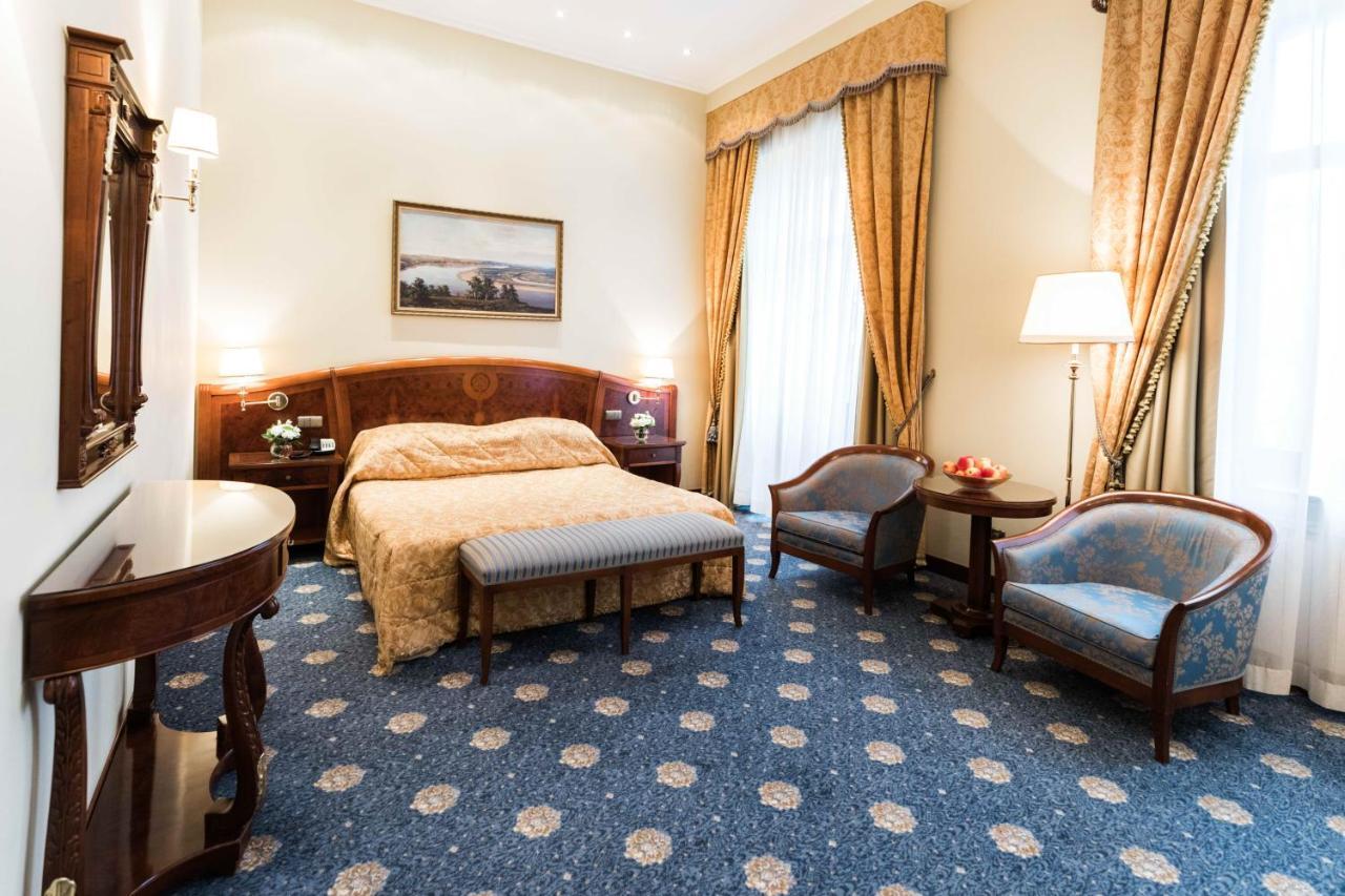 Premier Palace Hotel Kyiv Exterior photo
